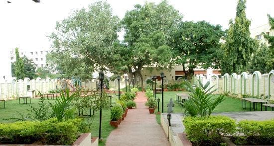 Hotel Rajavihar Deluxe, Kurnool 4